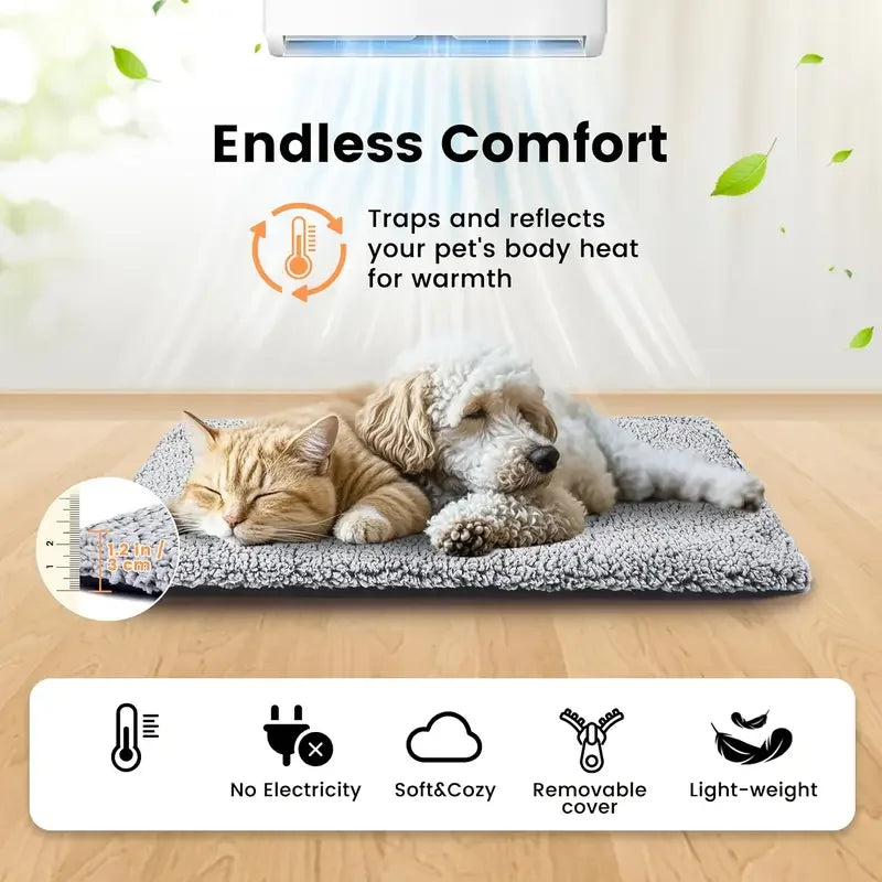 Self Heating Pet Pad Blanket For Dogs And Cats With Anti Slip Bottom